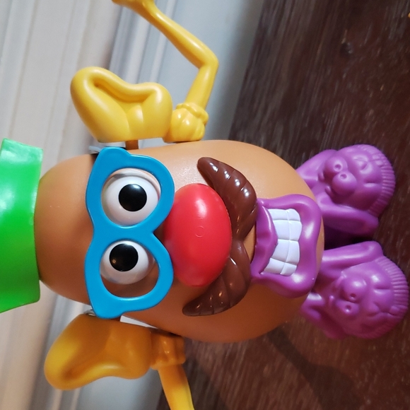 2XHP💖 Vnt Playskool Mr. or Mrs Potato Head Silly Suitcase 26 Pc Complete Hasbro - Picture 2 of 10